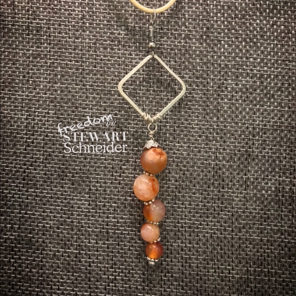 Geometric statement necklace - Picture 1 of 2